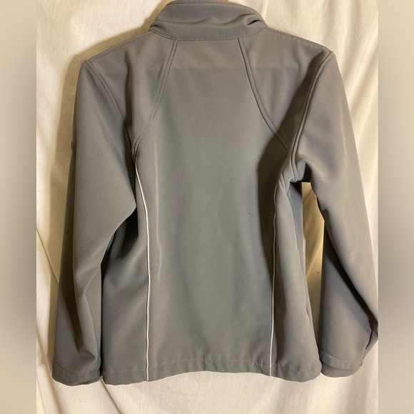 Woman’s zip up performance style coat size Med - Picture 11 of 11
